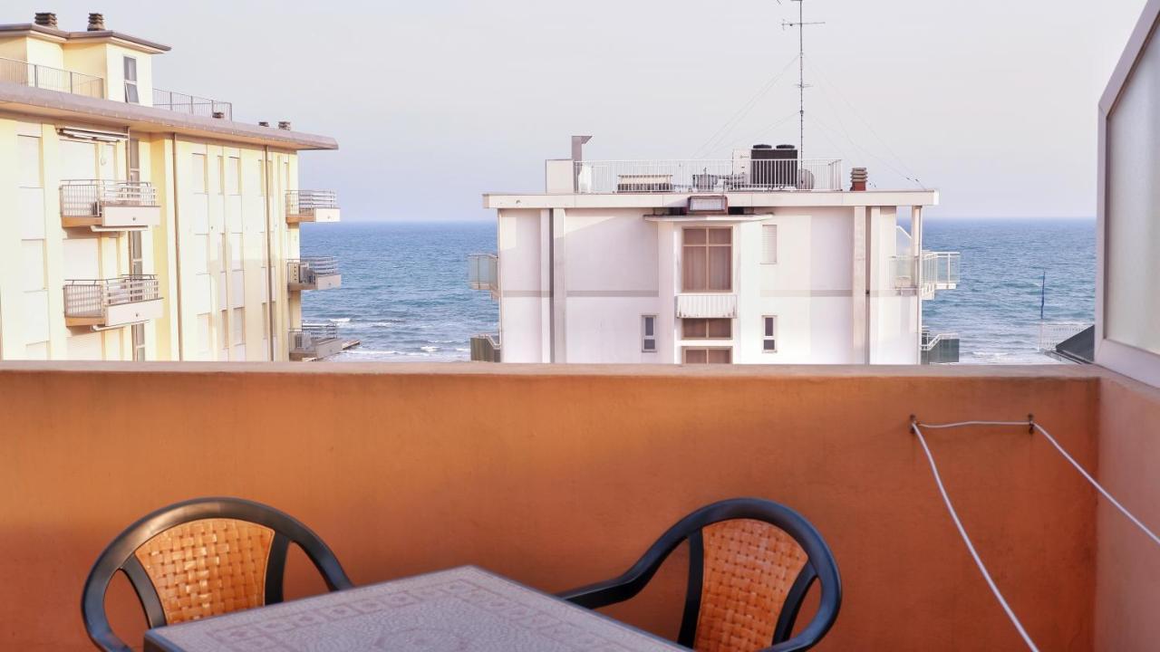 Hotel Venezuela Τζεσόλο Λίντο Εξωτερικό φωτογραφία